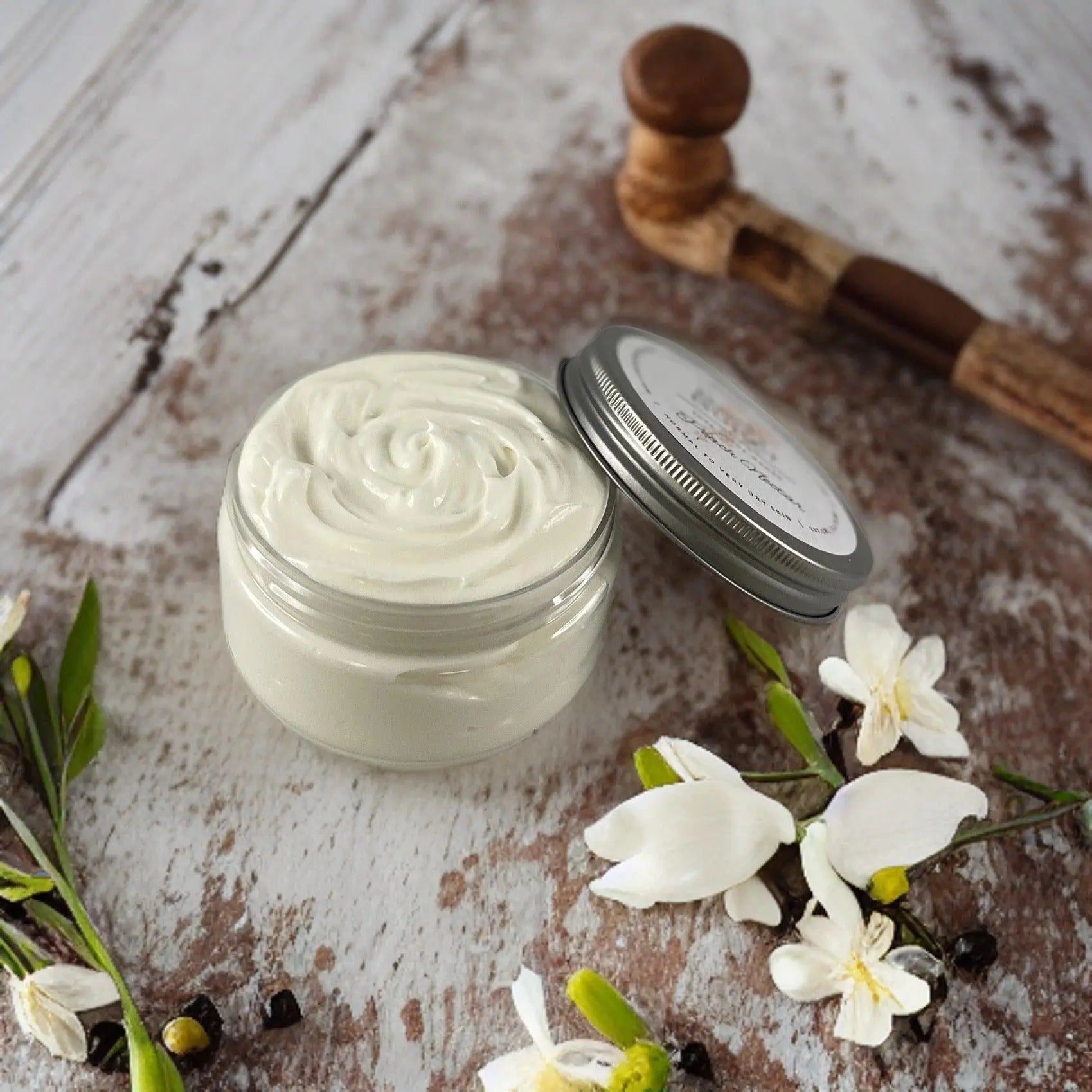Sandalwood Vanilla Moisturizing Shea Butter Body Butter 8oz - Kinky Lavender Soap Co.